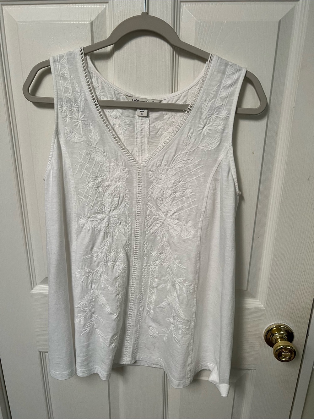 Coldwater Creek Embroidered V-Neck Sleeveless Top